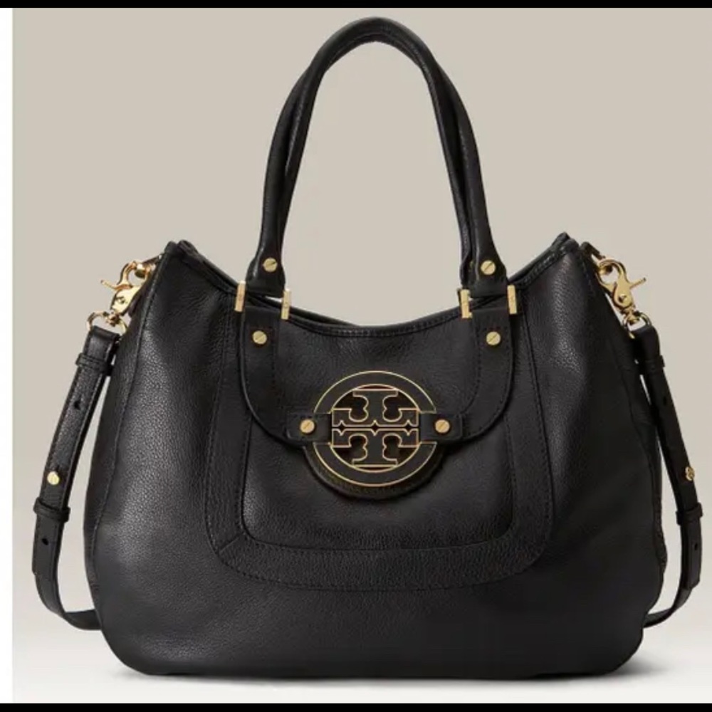 Pre- Loved Tory Burch Amanda Classic Hobo w/Removable Strap